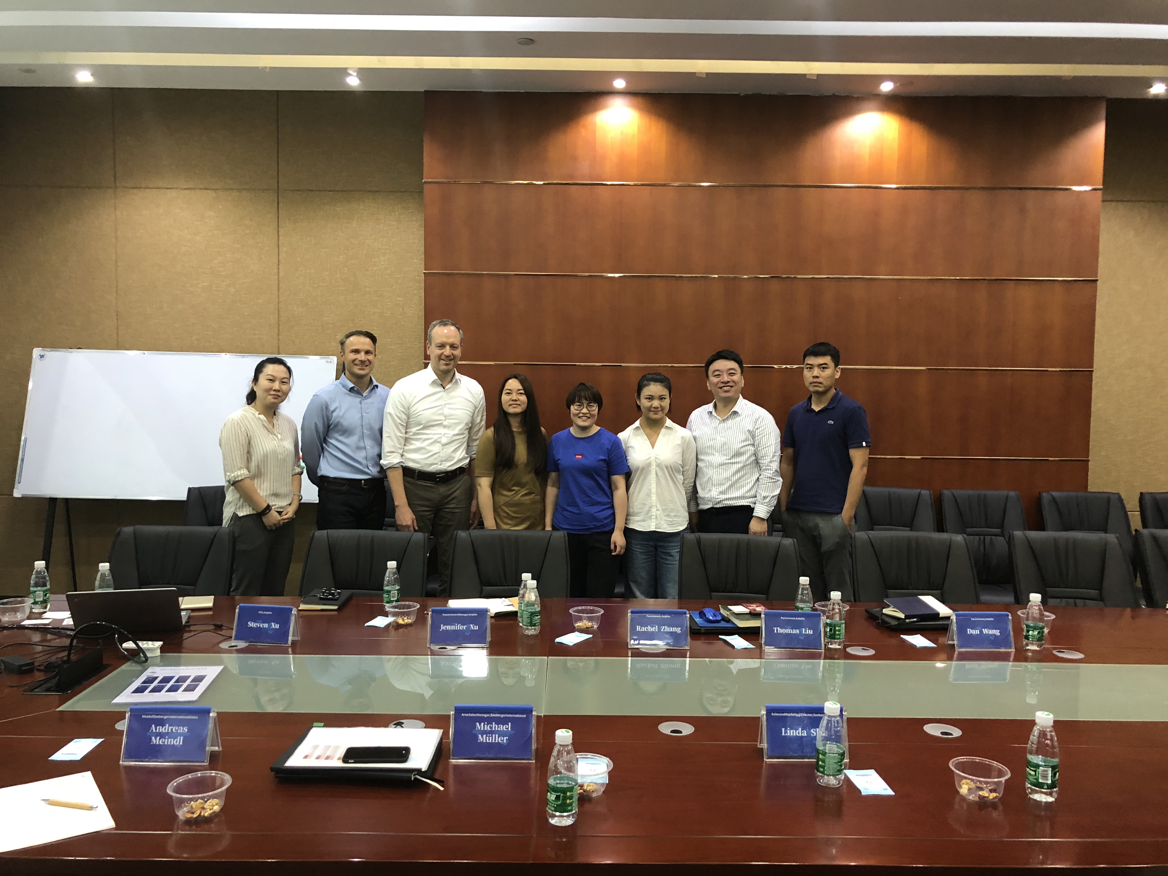 ALM holds a successful cooperation meeting with French customers