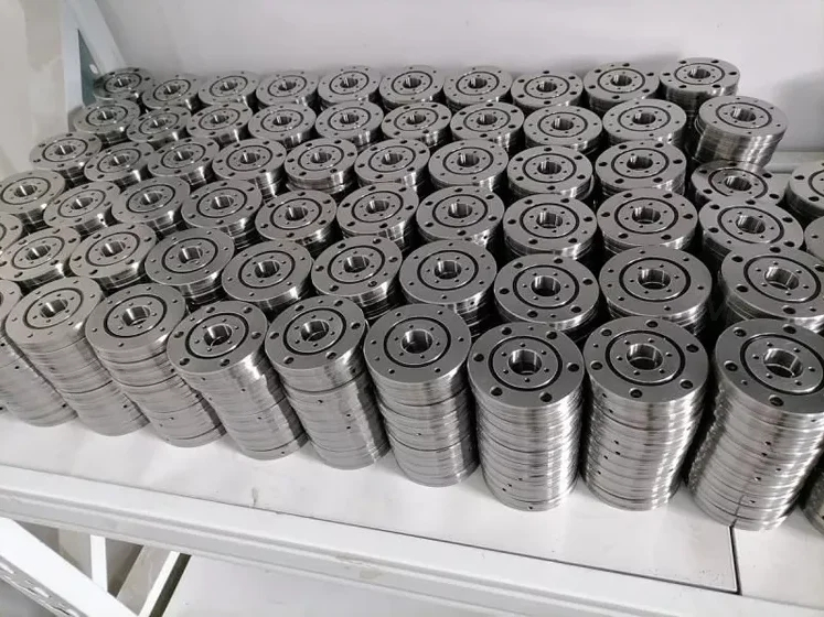 cross roller bearing 11