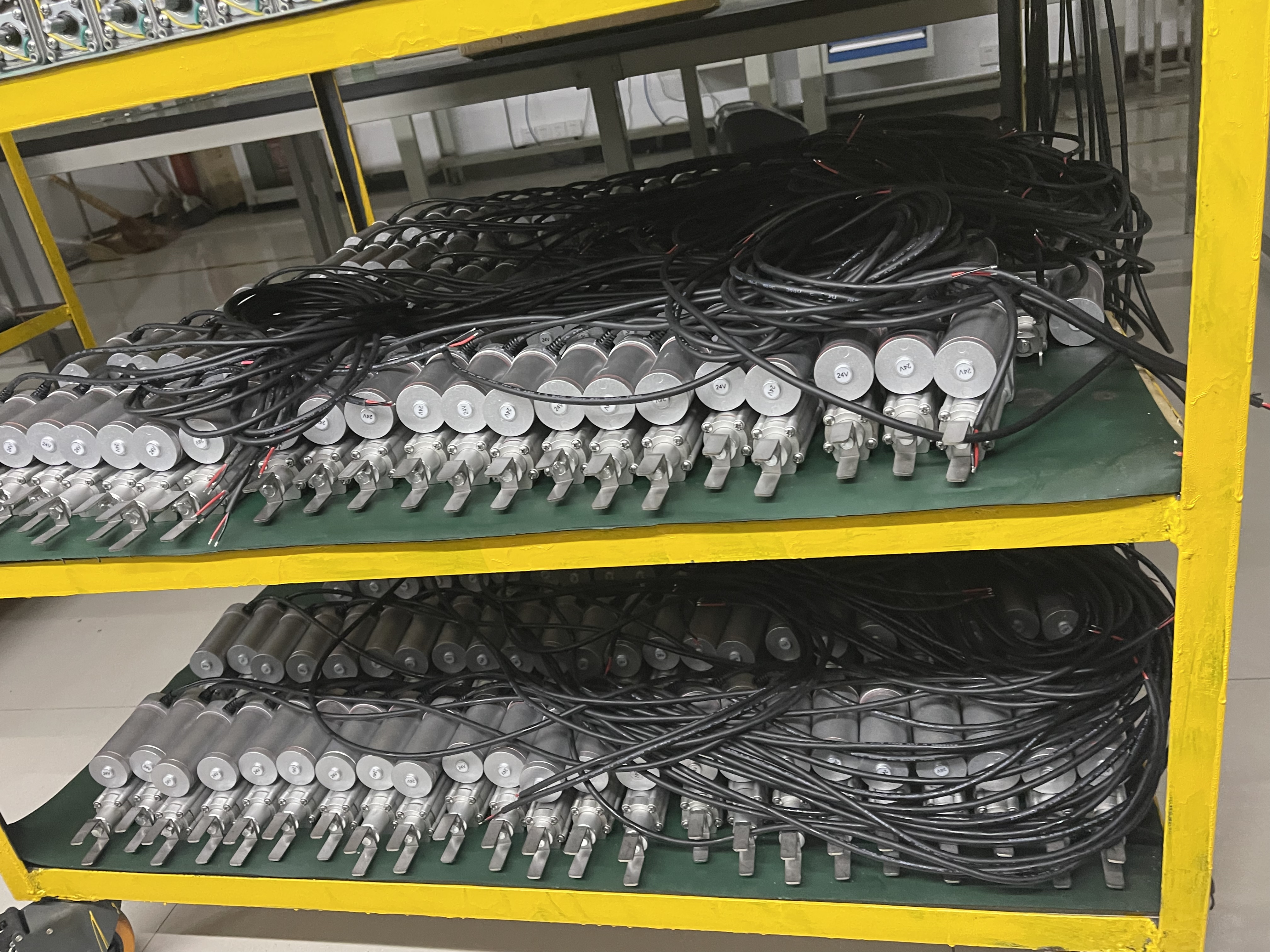 details of linear actuator (10)